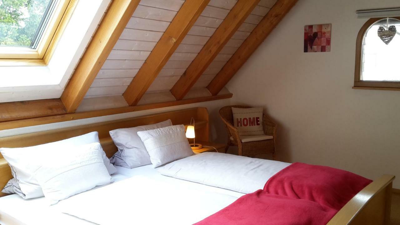 Ferienwohnung Hasenfratz โลฟฟิงเกน ภายนอก รูปภาพ